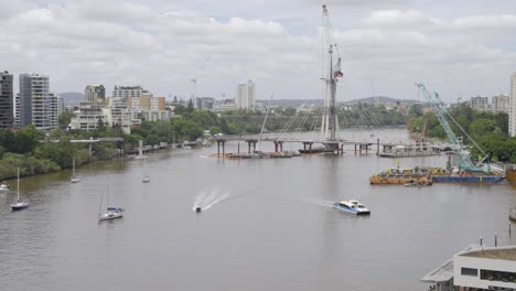 Brisbane-River-Construction:-Slow-Motion-Panorama-of-Green-Bridge-Development