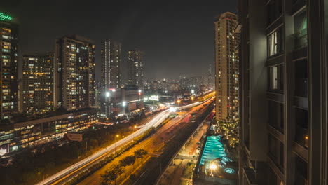 Zeitraffer-Des-Verkehrs-In-Ho-Chi-Minh-Stadt-Bei-Nacht-In-Vietnam