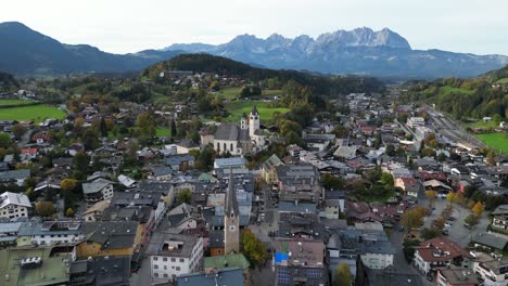 Kirchberg-Village-and-Churches-in-Tyrol,-Austria---Aerial-4k