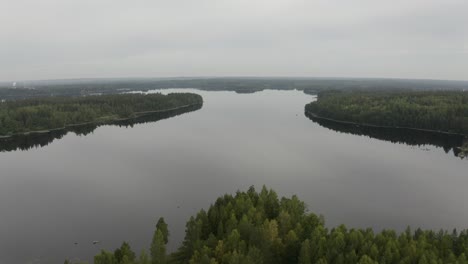 Nebliger-Ruhiger-See-In-Nordschweden,-Skandinavien-Teil-02