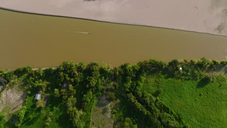 Lush-green-landscape-in-arauca,-colombia,-with-fields-and-trees,-aerial-view