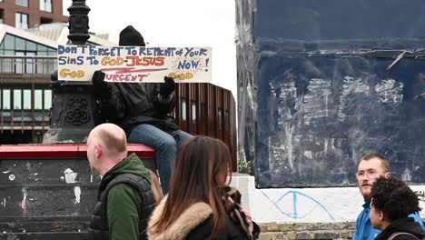 Gott-Und-Jesus-In-Camden,-London,-Großbritannien