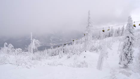 Chair-lift-amid-fairy-winter-landscape-in-Skrzyczne-ski-resort,-Polnad