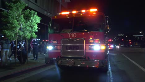 Fire-truck-Establishing-View---Red-Flashing-Lights