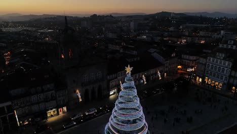 Ciudad-Navidad-Vacaciones-Calle-Decorada-Vista-Aérea