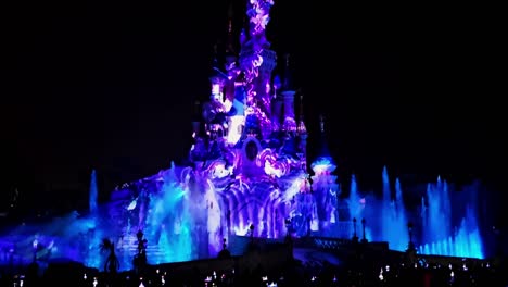 Disneyland-Illuminations-Light-Show-on-Sleeping-Beauty-Castle