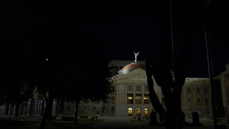 Arizona-state-capitol-building-on-Phoenix,-Arizona-at-night-with-close-up-view-panning-video-left-to-right