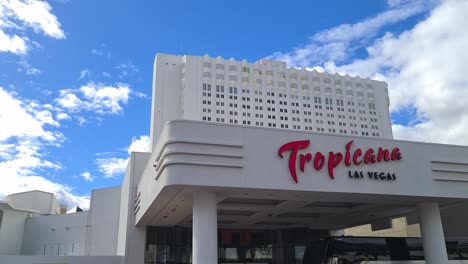 Entrance-to-Tropicana-Hotel-Casino-Resort-on-Las-Vegas-Strip-Before-Demolition,-Nevada-USA