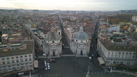 Drohnenaufnahme-über-Der-Piazza-Del-Popolo-An-Einem-Typischen-Tag-In-Rom,-Italien