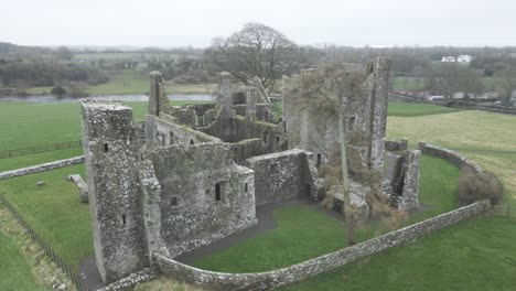 Aerial-View-Of-Bective-Abbey-On-The-River-Boyne-In-Bective,-County-Meath,-Ireland