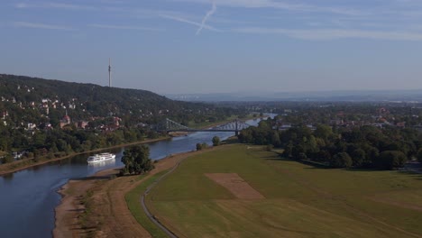 Dresden-Elbe-Ruhig-Fluss