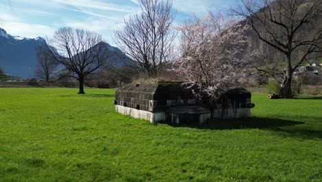 Las-Fortificaciones-Del-Ejército-Suizo-Actuaron-Como-Una-Defensa-Vital-Contra-Posibles-Invasiones-De-La-Segunda-Guerra-Mundial,-Protegiendo-El-Paso-Entre-Walensee-Y-Linthebene-Zürichsee.