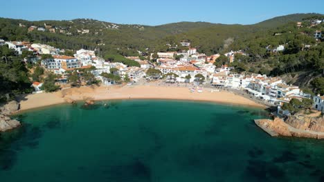 Sa-Riera,-nestled-along-the-stunning-Costa-Brava,-is-where-luxury-tourism-meets-the-charm-of-traditional-fishing-cottages