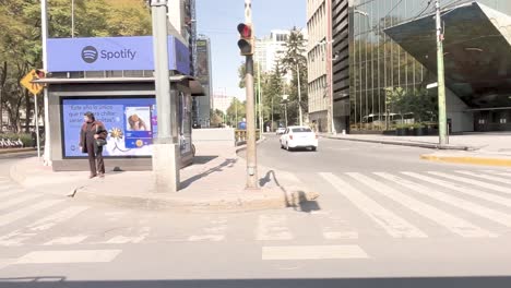 Slow-motion-shot-of-reforma-avenue-in-Mexico-city