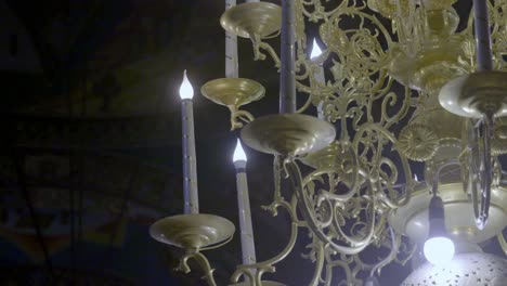 Exquisite-LED-Chandelier-With-Candelabra-Light-Bulbs