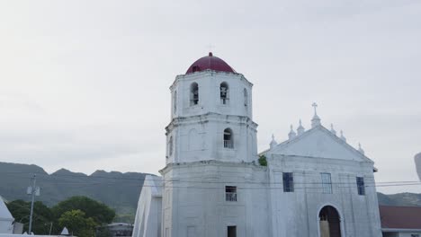 Wide-shot-of-the-our-lady-of-immaculate-conception-church-in-Cebu,-Philippines