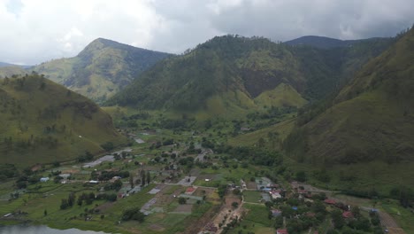 Beautiful-Paropo-hilly-green-valley