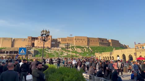 Citadel-in-central-Erbil,-Kurdistan-Iraq---establishing-shot