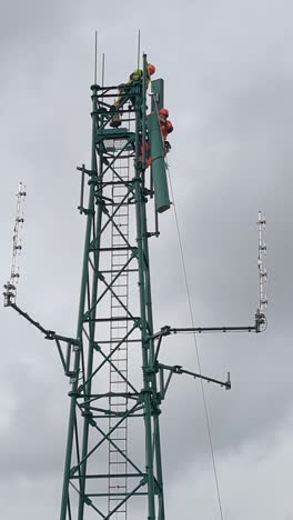 Antennen-Für-Die-Mobilfunkabdeckung-Werden-In-Abgelegenen-North-York-Moors-Gebieten-Installiert