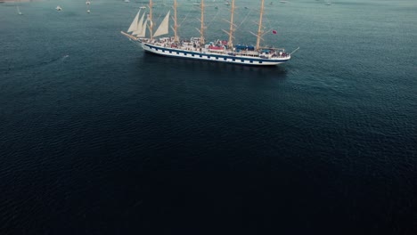 Classic-Tall-Ship-in-Rodney-Bay,-Saint-Lucia