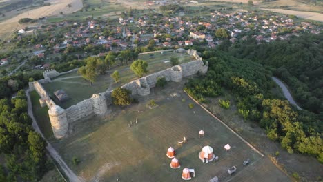 Histórica-Fortaleza-Mezek-Neoutzikon-Cerca-De-Haskovo,-Bulgaria