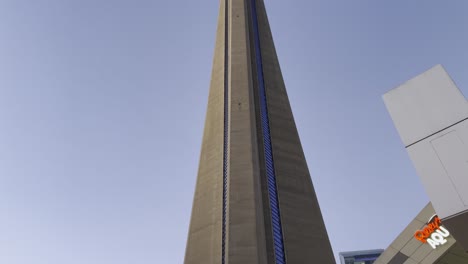 CN-Tower-Von-Toronto-Bei-Sonnenuntergang-In-Kanada