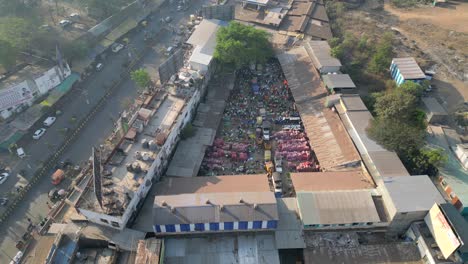 Gemüsemarkt-In-Satara,-Morgen-Drohnenansicht