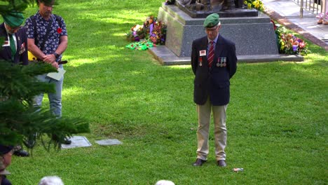 Sgt-Kevin-Smith-and-others-observe-a-moment-of-silence-to-honour-those-who-served-and-sacrificed-during-wartime