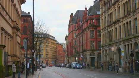 Arquitectura-Tradicional-A-Lo-Largo-De-La-Calle-En-El-Centro-De-La-Ciudad-De-Manchester-En-Inglaterra