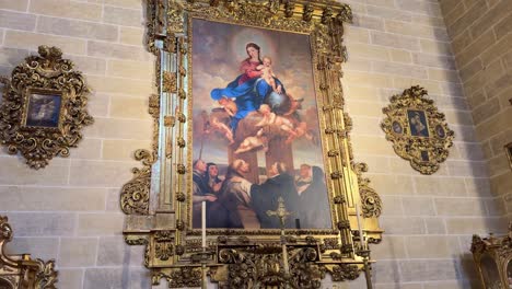 Pintura-De-La-Virgen-María-En-La-Iglesia-Catedral-Católica-De-Málaga,-España,-Arte-Religioso