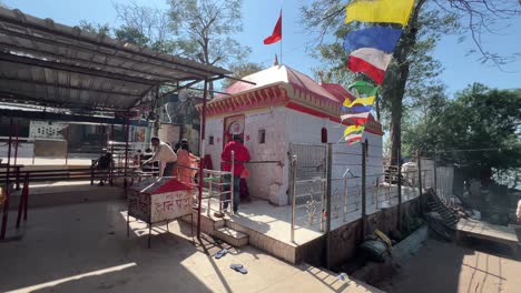 Maa-Kauleshwari-Tempel,-Chatra-In-Jharkhand-Tagsüber