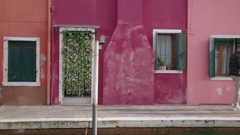 Pastellfarben-Und-Handwerkliches-Flair-Der-Häuser-Von-Burano