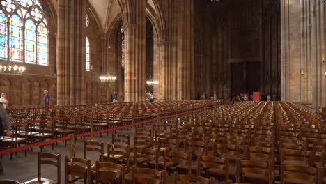 Die-Liebfrauenkathedrale-Von-Straßburg-Ist-Die-Am-Zweithäufigsten-Besuchte-Kathedrale-Frankreichs