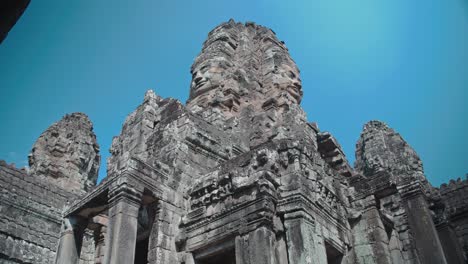 Templo-De-Bayon---Templo-Estatal-De-La-Ciudad-Jemer-De-Jayavarman-VII---Parque-Arqueológico-De-Angkor-En-Siem-Reap,-Camboya
