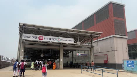 The-newly-inaugurated-underwater-Metro-railway-green-line-in-Kolkata