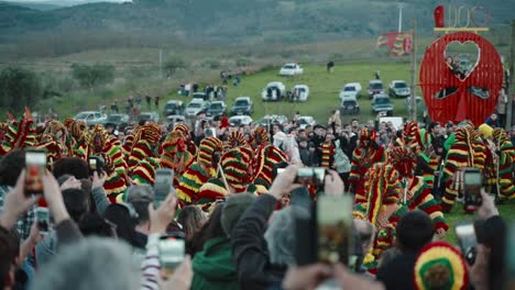 Lebendige-Caretos-In-Podence-Karnevalsfest,-Portugal