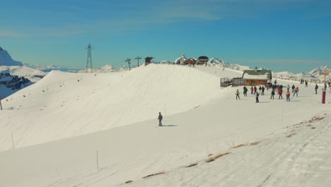 El-Inicio-De-La-Pista-De-Esquí-En-Flaine-En-Los-Alpes-Franceses.