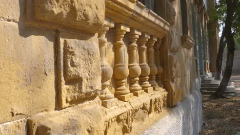 Close-up-of-the-facade-of-the-Goolbai-Maternity-Home-in-karachi