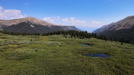 Imágenes-De-Drones-Aéreos-De-4k-En-El-Paso-De-Guanella-Cerca-De-Las-Montañas-Rocosas-De-Georgetown-Colorado