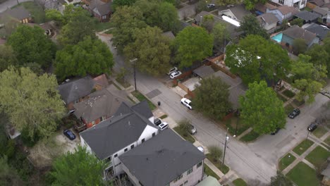Birds-eye-view-of-homes-in-the-historic-Heights-area-in-Houston,-Teas