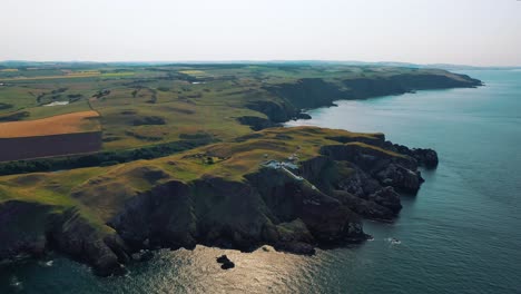 The-Scottish-Coast-from-Above:-Aerial-Beauty-and-Majestic-Cliff-Views-of-St-Abbs-Head