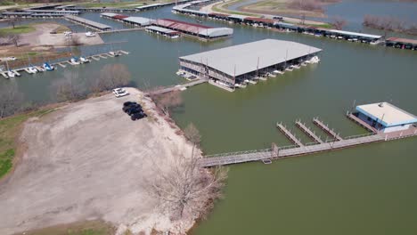This-is-an-aerial-video-of-the-Lake-View-Marina-in-Lake-Dallas,-Texas