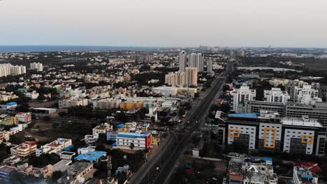 Aerial-Over-Empty-Roads-In-Chennai-During-Lockdown,-India