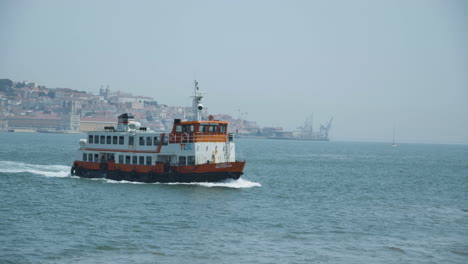 Tejo-Fluss-Lissabon