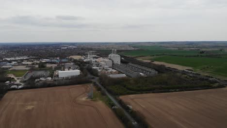 Drone-shot-flying-towards-Little-Barford-power-station-in-Bedfordshire,-UK