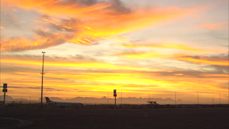 Temprano-En-La-Mañana-En-El-Aeropuerto-Internacional-De-Ciudad-Del-Cabo.