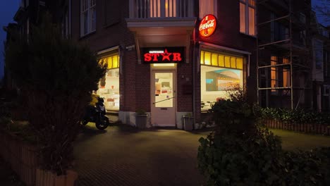Cafetaria-Star-Lokale-Kebab-Haus-Außen-Bei-Nacht-In-Velperweg-Gegend-Arnheim