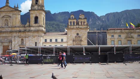 Patinador-Realizando-Un-Tre-Flip-En-Cámara-Lenta