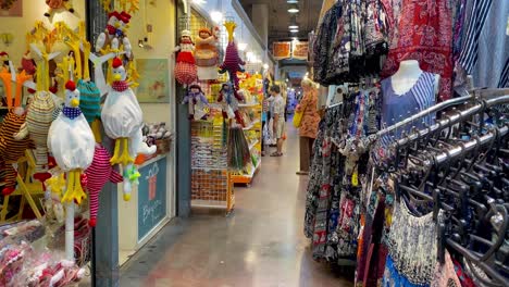 Pan-close-up-shot-of-night-market-in-Bangkok,Thailand