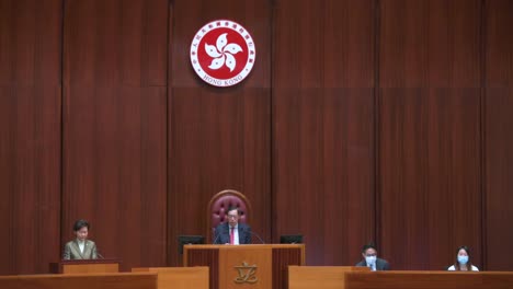 Carrie-Lam,-Präsidentin-Des-Legislativrats-Von-Hongkong,-Hielt-Die-Jährliche-Grundsatzrede-Im-Hauptsaal-Des-Legislativratsgebäudes